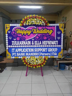 Papan Bunga di Gununglarang Salem